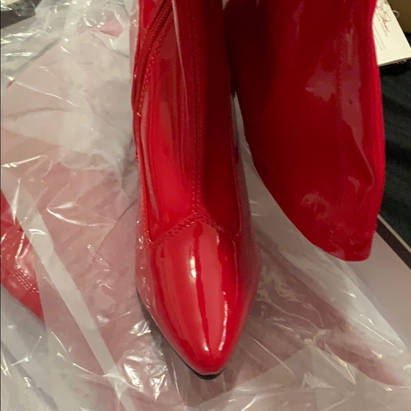 Shoes - Picture 2 of 3